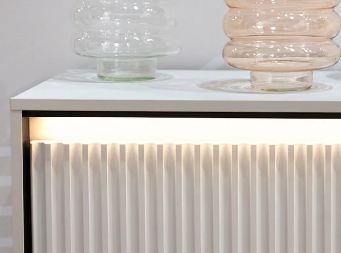 Komoda dwudrzwiowa Trend 98 cm z LED Biała