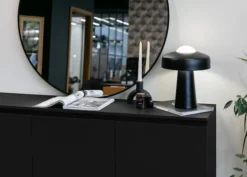 Komoda trzydrzwiowa Bemmi 150 cm czarna z czarnymi nogami