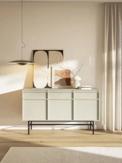 Komoda trzydrzwiowa Evo z szufladami i stelażem 154 cm Beż piaskowy