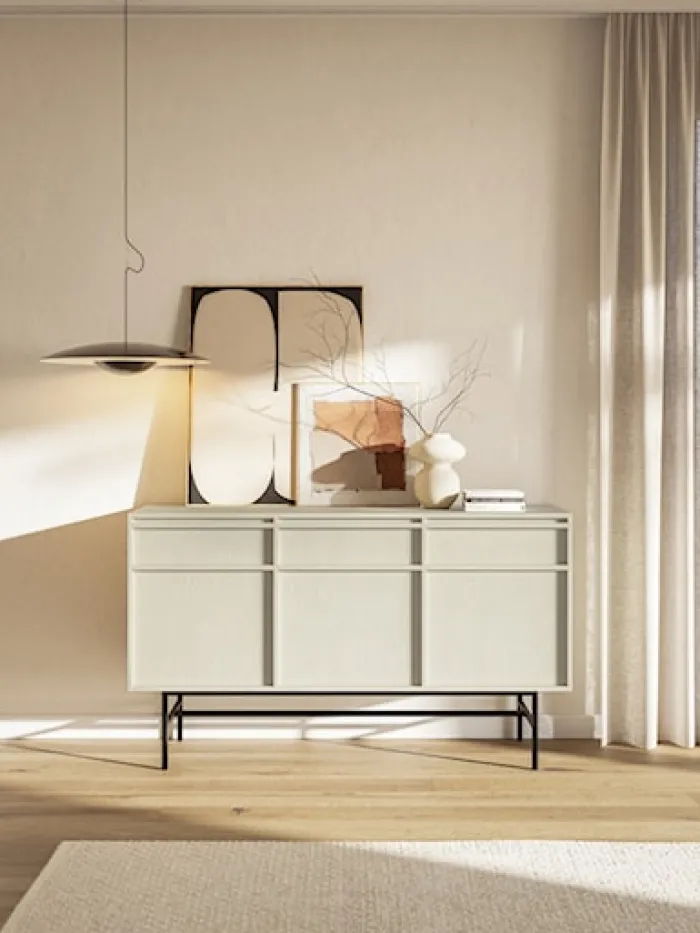 Komoda trzydrzwiowa Evo z szufladami i stelażem 154 cm Beż piaskowy