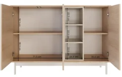 Komoda trzydrzwiowa Layen z trzema wnękami 138 cm dąb lindberg/kaszmir