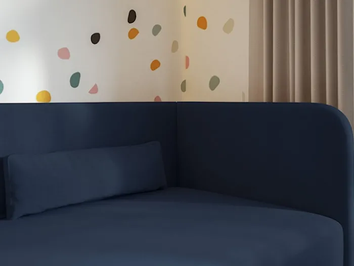 Łóżko młodzieżowe 90x200 cm Calmmo prawostronne z pojemnikiem granatowe szenil hydrofobowy