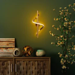Lampa ścienna Debarrors złota