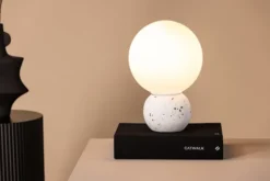 Lampa stołowa Metz 29 cm biała lastryko