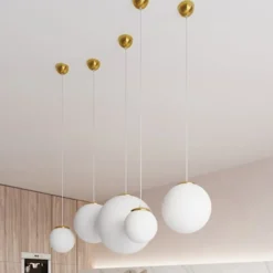 Lampa wisząca Blowly średnica 30 cm złota