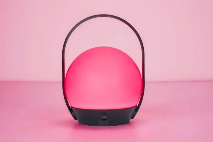Lampa zewnętrzna Cardi LED czarno-biała