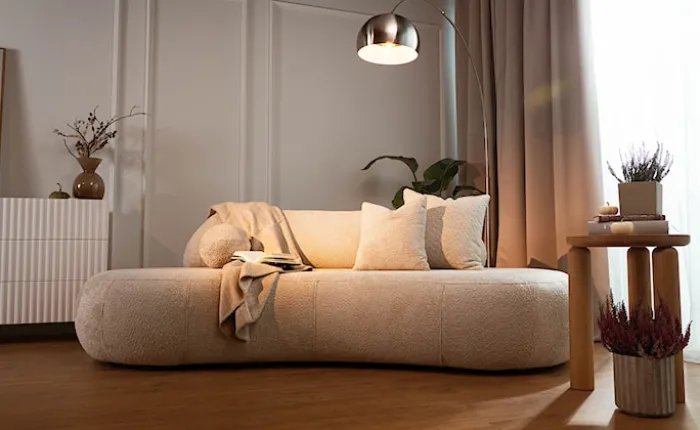 Sofa trzyosobowa Balme jasnobeżowa boucle