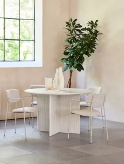 Stół okrągły Athenise 110 cm podstawa krzyżowa lamele jasnoszary