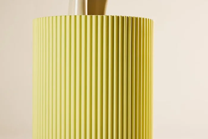 Stolik boczny Lenox okrągły 31 cm żółty