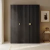 Szafa trzydrzwiowa Moonir z drążkiem i półkami 150 cm Czarna