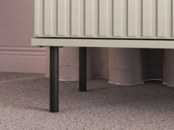Szafka nocna Caletto z szufladą 50 cm ozdobne lamele beżowa