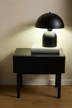 Szafka nocna Veldio New z frezowanym frontem i szufladą 50 cm czarna