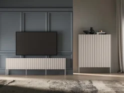 Szafka RTV Derriva z ryflowanymi frontami 170 cm kaszmir