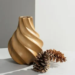 Wazon Wilhelmy 22x17 cm brązowy